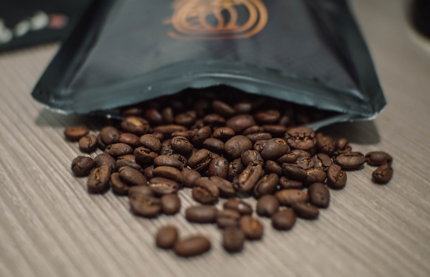 Embalaje inflable sobre caf&eacute; asado